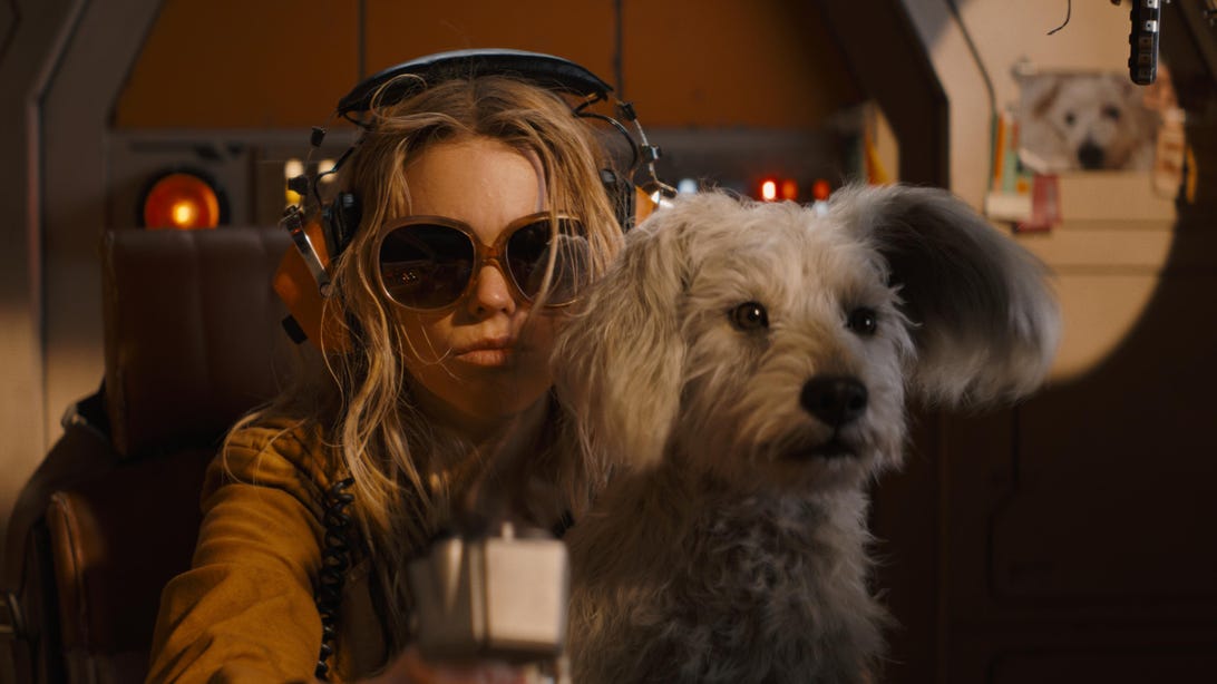 'Supergirl' Goes Off to Another World in Spaced-Out New DC Trailer