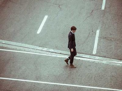 AsgardBench: A benchmark for visually grounded interactive planning